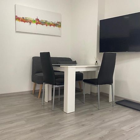 Urbanes, Modernes Apartment Mit Parkplatz Cassel Extérieur photo