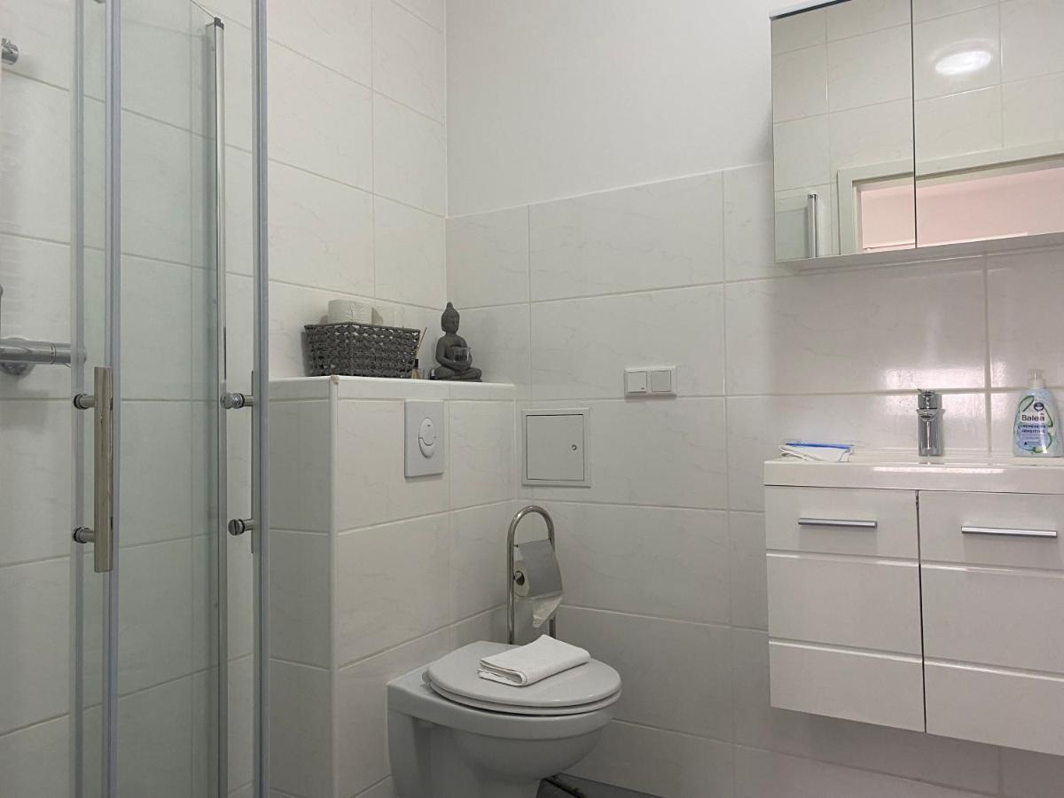 Urbanes, Modernes Apartment Mit Parkplatz Cassel Extérieur photo